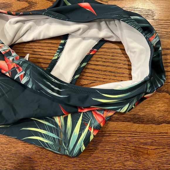 Cupshe Bikini Bottoms ONLY - Picture 4 of 5